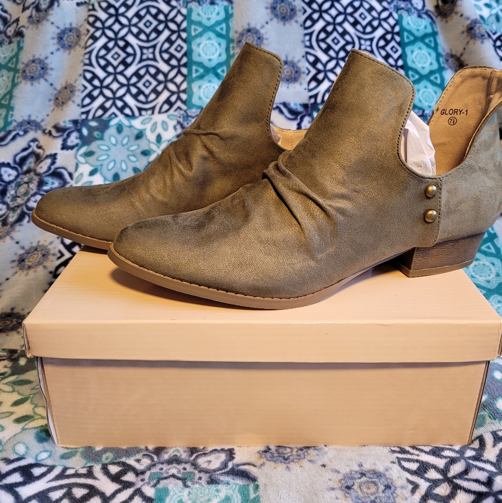 ☆☆HOST PICK☆☆Cut out ankle boots